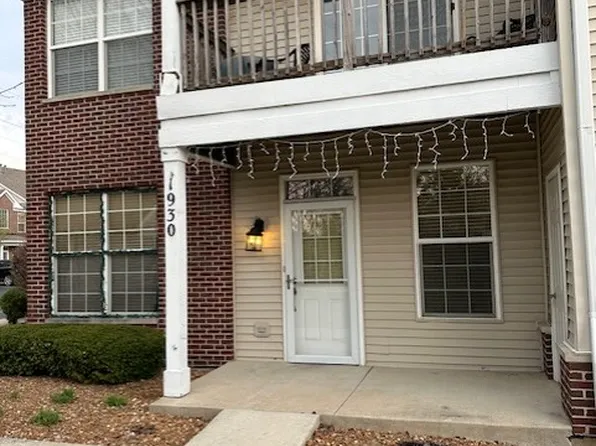 1930 Parkside Dr #1, Shorewood, IL 60404