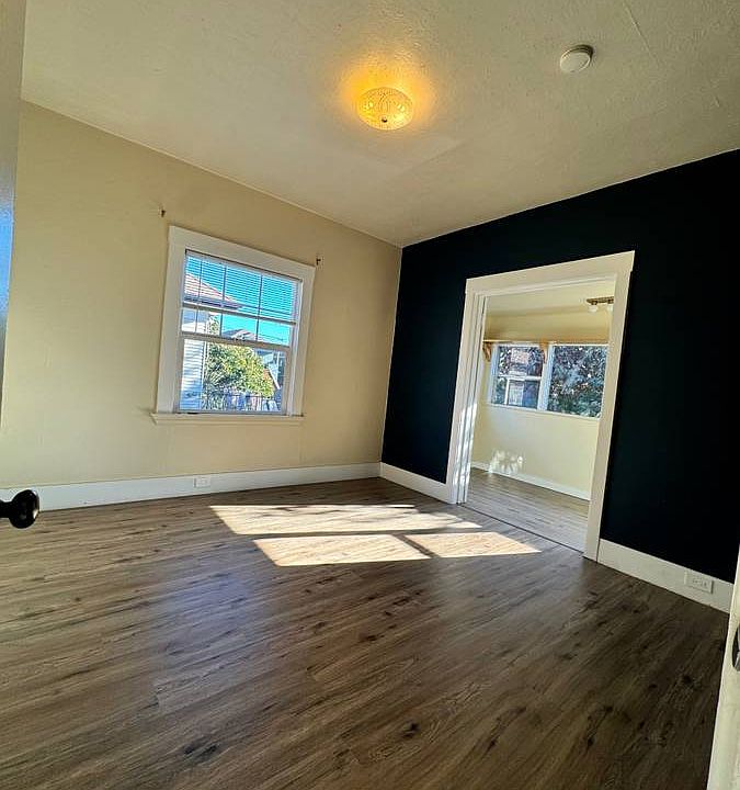 Bedroom 2 with sunroom/office