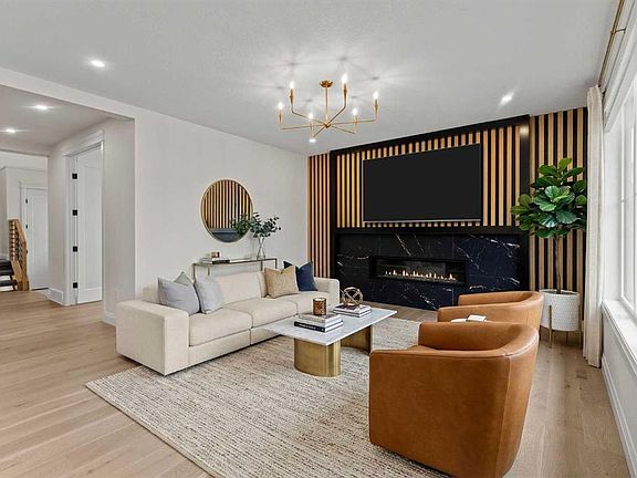 4th image of 2020 S Waterbury Rd