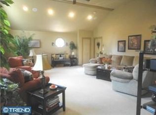 90 Brick Rd, Cherry Hill, NJ 08003