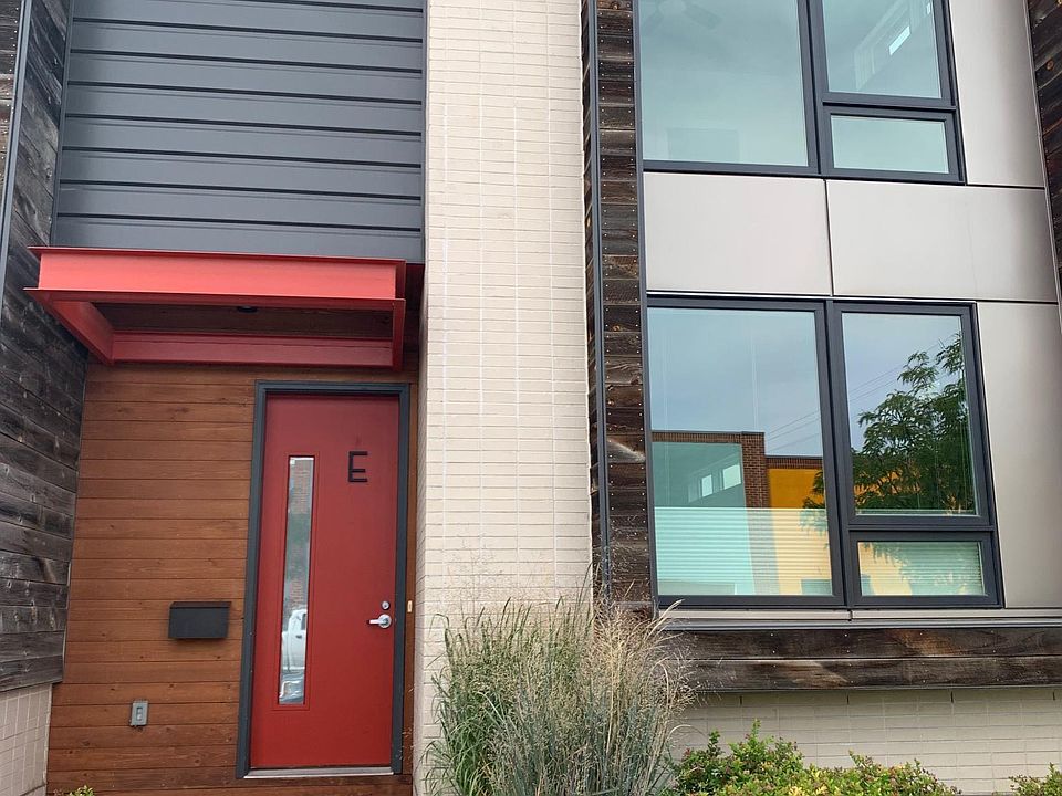 Front of Townhome