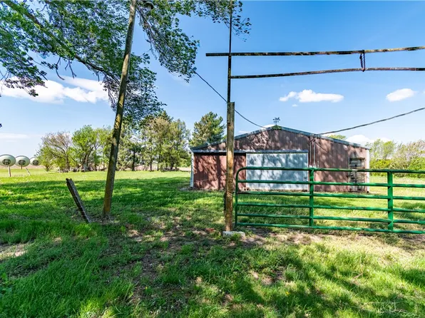 10951 S Route 51, Macon, IL 62544