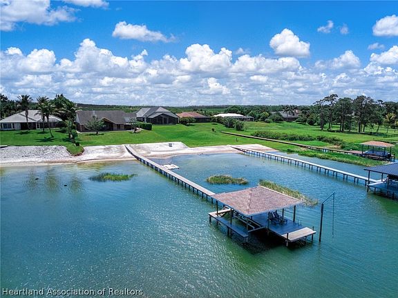 2nd image of 199 S Bear Pointe Dr