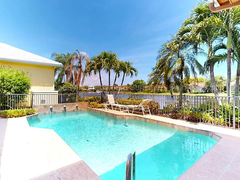 71 Cayman Pl — Photo 47