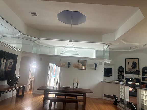 2nd image of 75-77 Woodlawn Ave #1