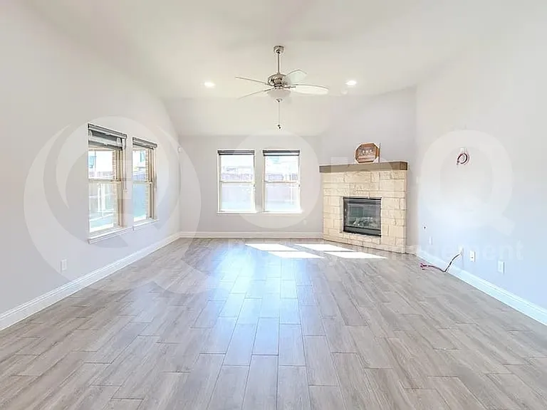 3215 Mattie Grey Ln — Photo 13