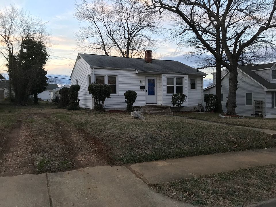 1st image of 455 Woodford St