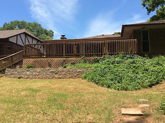 2nd image of 1900 Pine Oak Dr