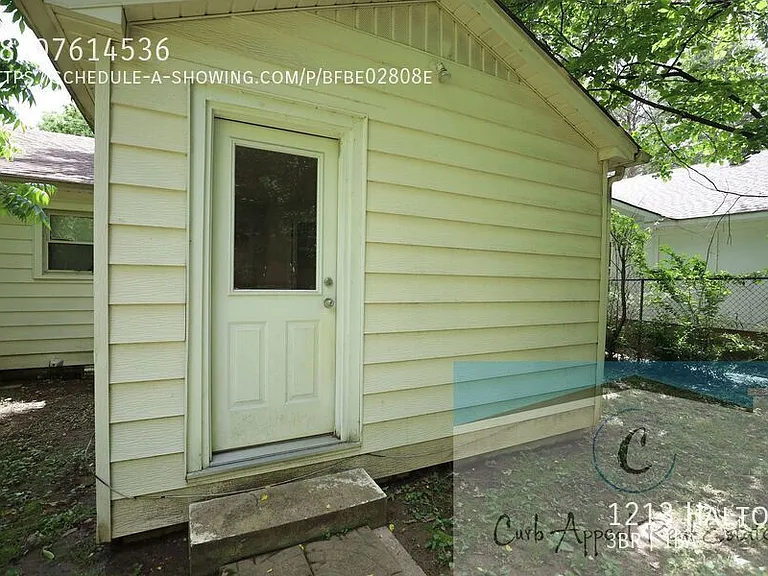 1213 Haltom St — Photo 17