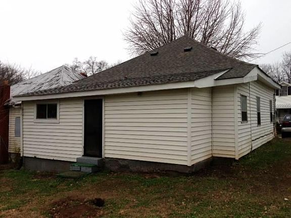 2nd image of 109 Burns St