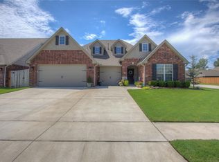 9224 E 133rd St S, Bixby, OK 74008