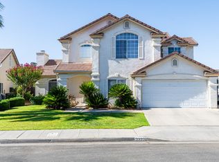 2322 E Revere Rd, Fresno, CA 93720