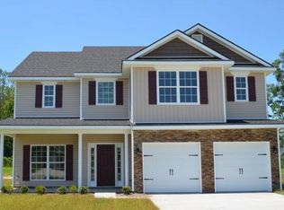907 Oak Crest Dr, Hinesville, GA 31313