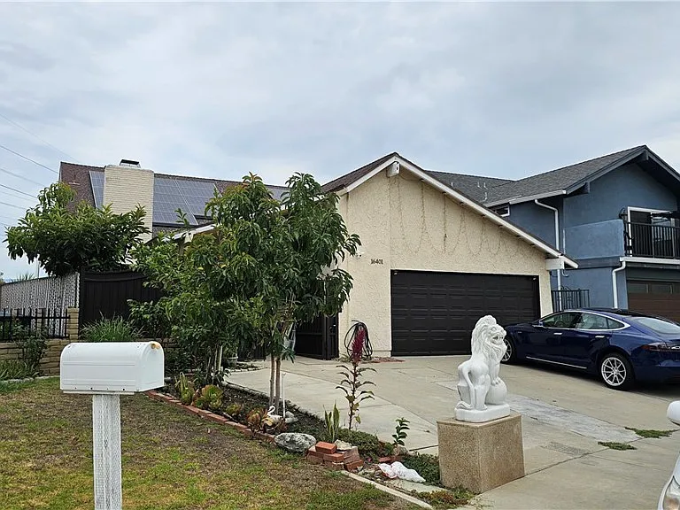 16401 Fallen Oak Rd — Photo 2