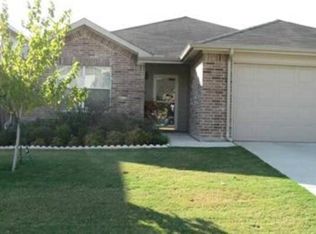 10013 Chrysalis Dr, Fort Worth, TX 76131