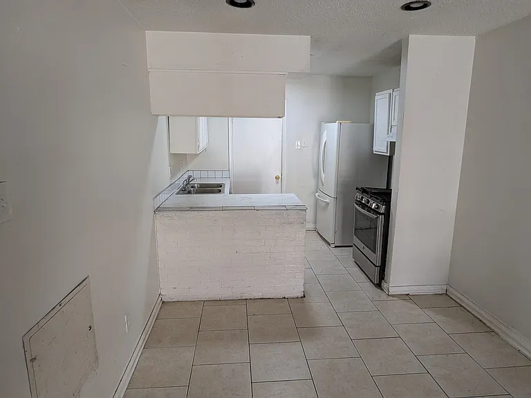 7730 Dorsett Dr — Photo 8