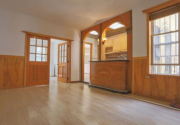 3rd image of 550 82nd St Ste 1
