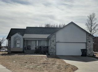 5611 W 42nd St S, Wichita, KS 67215