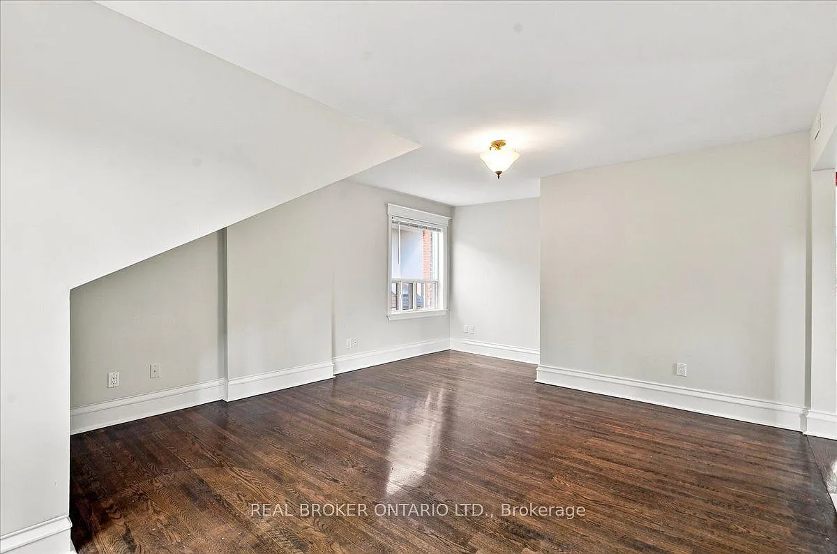 2 bed, $2,850 — Photo 3