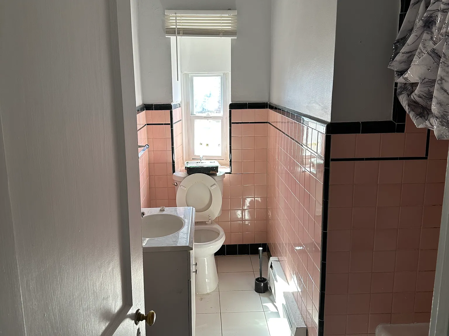 1 bed, 750 sqft, $1,400 — Photo 4