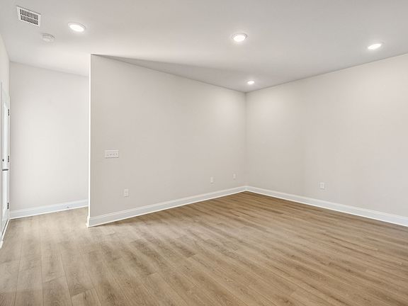 Stewart s Glen 55 Community - Magnolia Interior Image 3