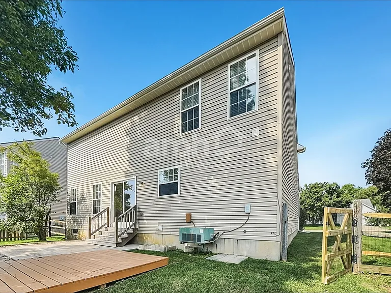 5686 Appaloosa Cir — Photo 18