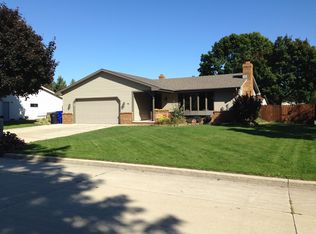 14 Partridge Ct, Appleton, WI 54915