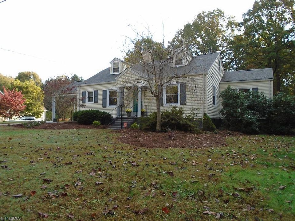 1st image of 2021 Belmont Dr