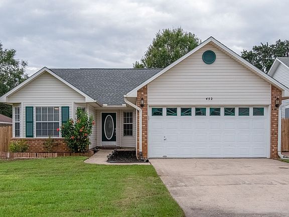 2nd image of 452 Rush Park Cir
