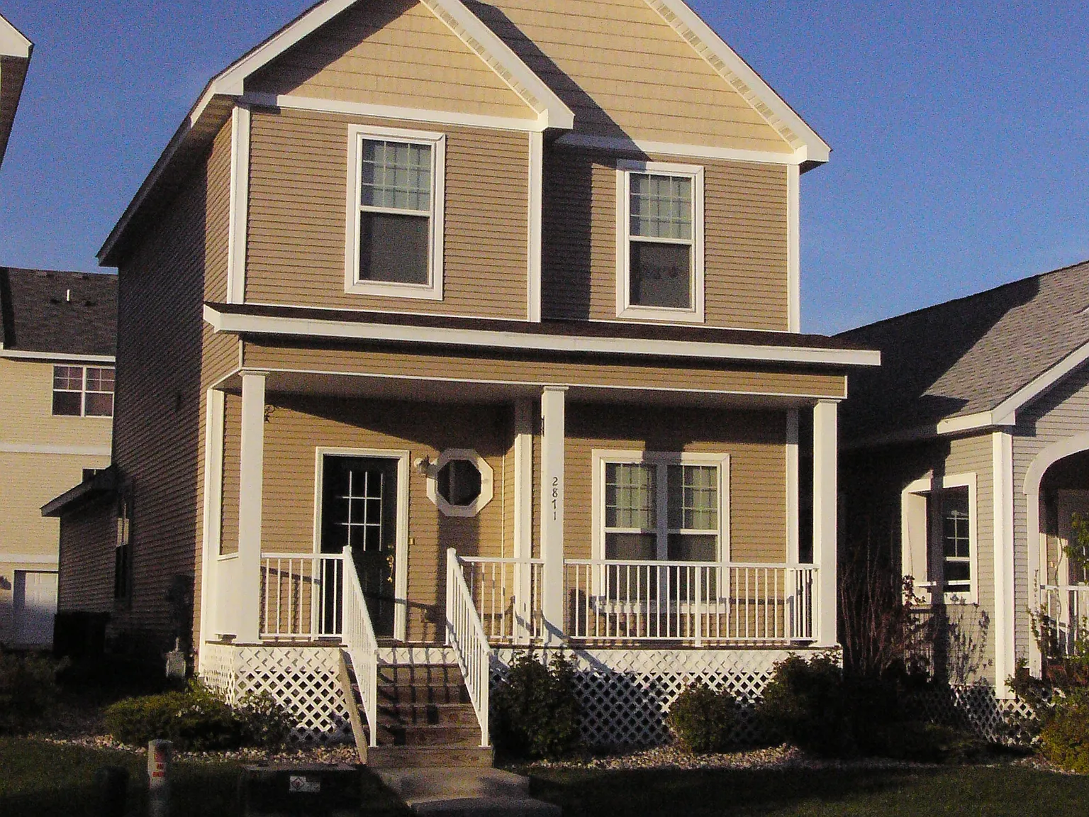 3 bed, 2.5 bath, 1450 sqft, $2,395 — Photo 1