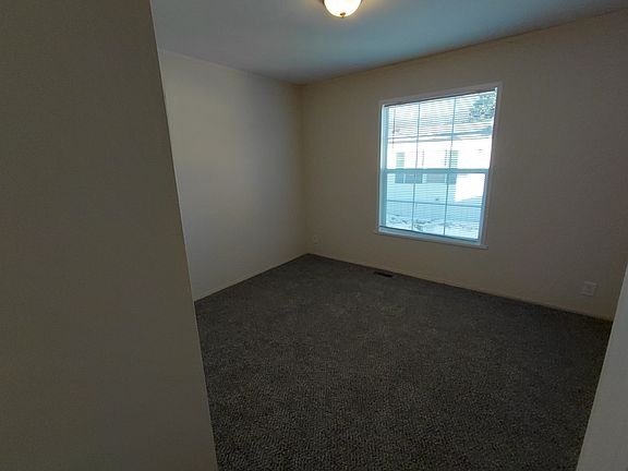 5th image of 9726 Sherwood #200