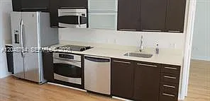 2 bed, 2.0 bath, 1114 sqft, $3,850 — Photo 3