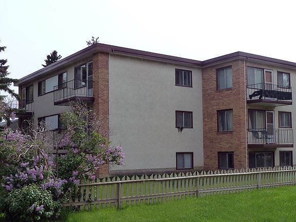 5th image of 10016 152nd St NW #2-bedroom