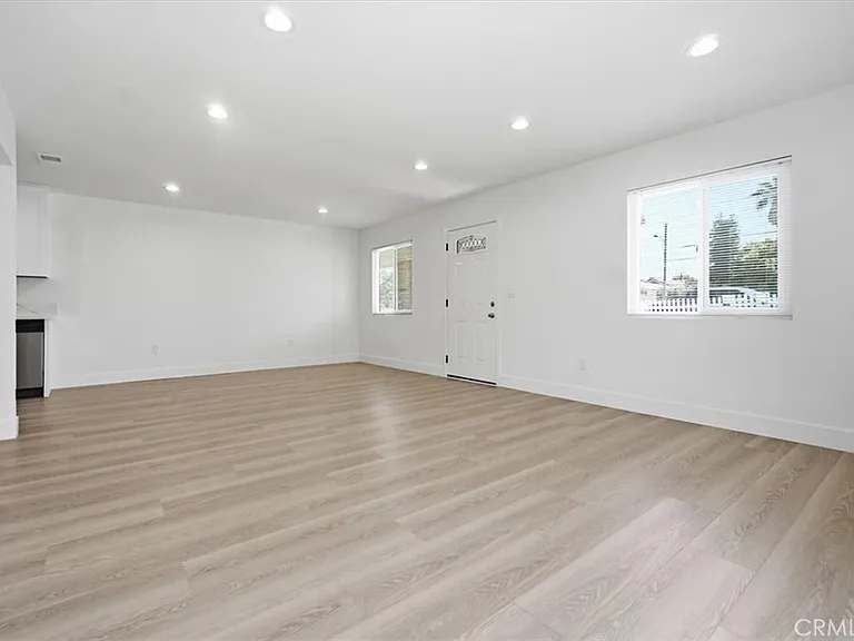 307 N Tustin Ave #A — Photo 12