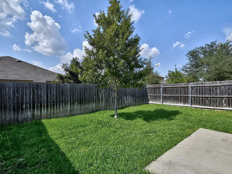 573 Creekside Cir #573 — Photo 25