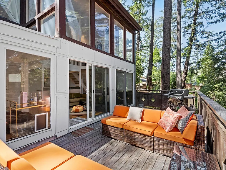 40 Fir Ave — Photo 2