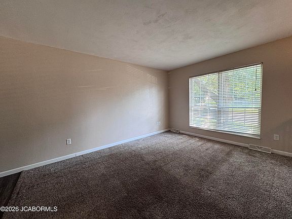 4th image of 1604 Northway Dr