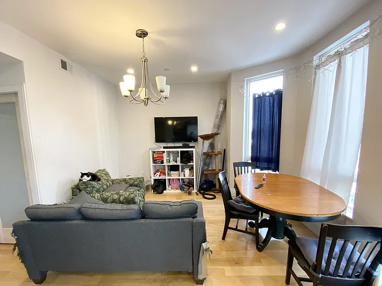 40 Washburn St #2 — Photo 3