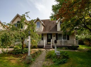 4 McLean St, Red Bank, NJ 07701