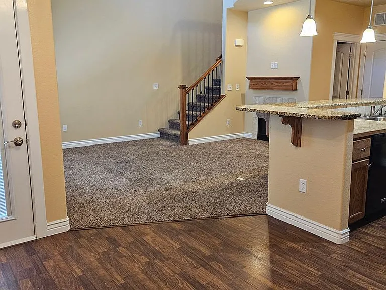 10823 W Franklin Rd — Photo 7