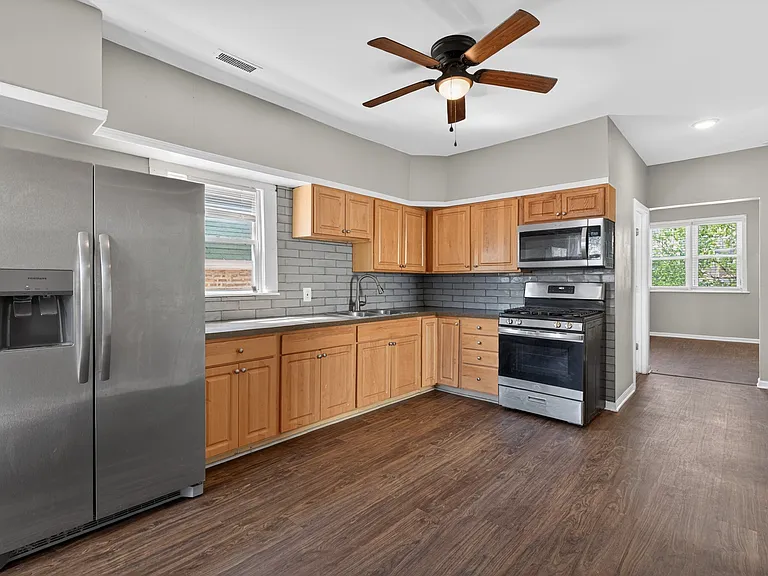 4509 S Talman Ave #2 — Photo 4