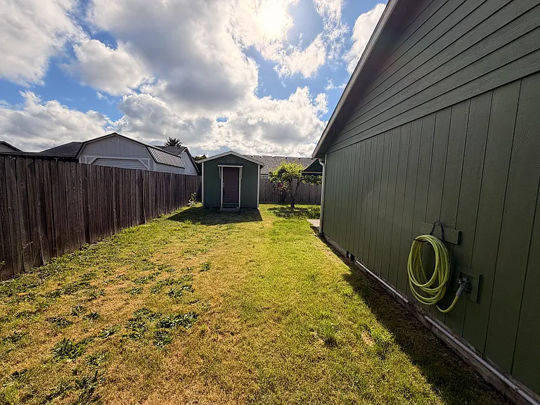 1601 NW 6th Ave — Photo 28