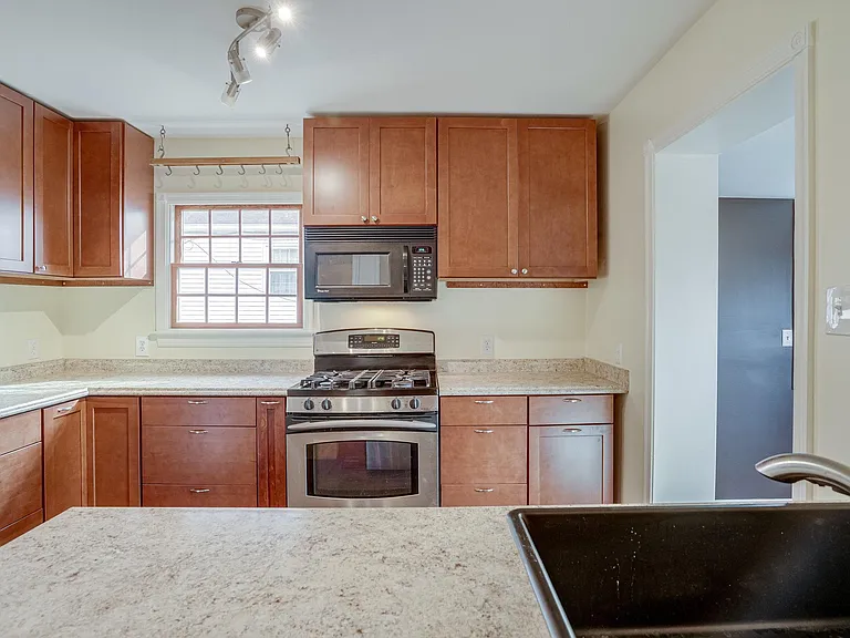 4107 Byrd Ct — Photo 11