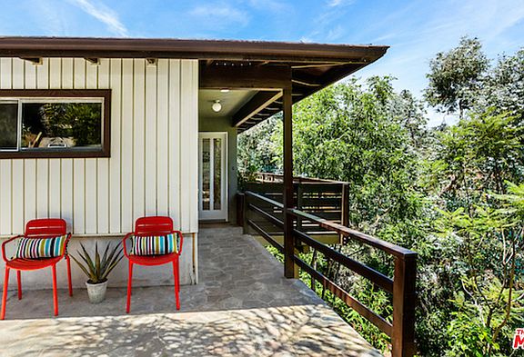 3rd image of 2655 La Cuesta Dr
