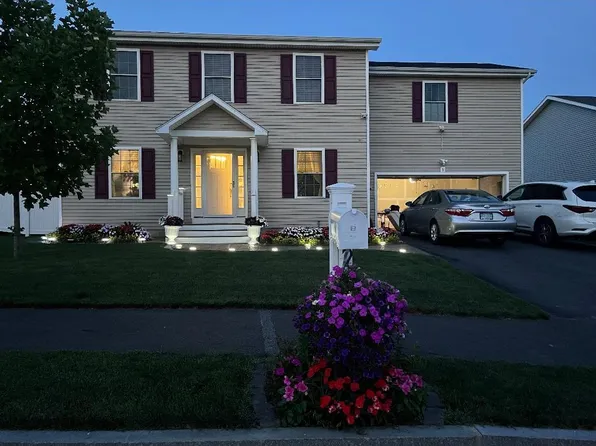 8 Pomodoro Circle, Manchester, NH 03109