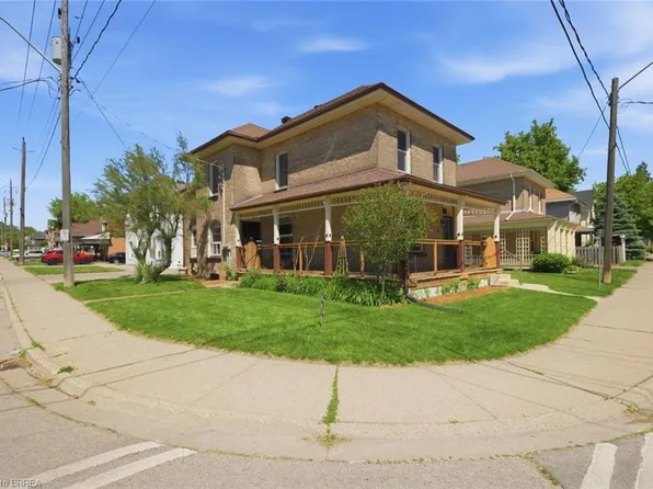 76 Brock St, Brantford, ON N3S 5V2
