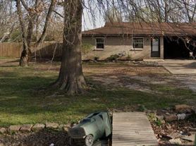 5668 W Michael Cole Dr, Fayetteville, AR