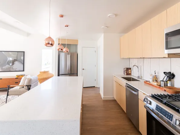New Sky Highland Townhomes