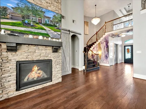 1310 Tamina Pass Ln, Friendswood, TX 77546