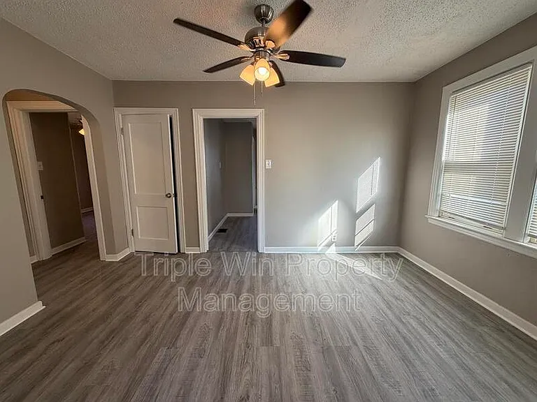 3915 Itaska St — Photo 11